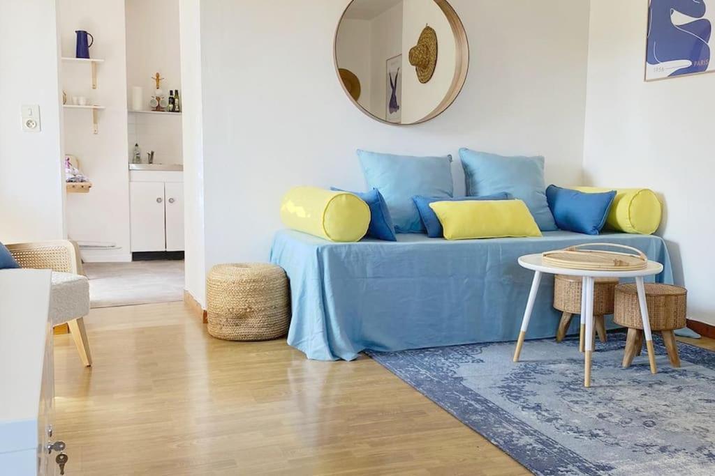 Miramar - 50m - Rue Gratuite